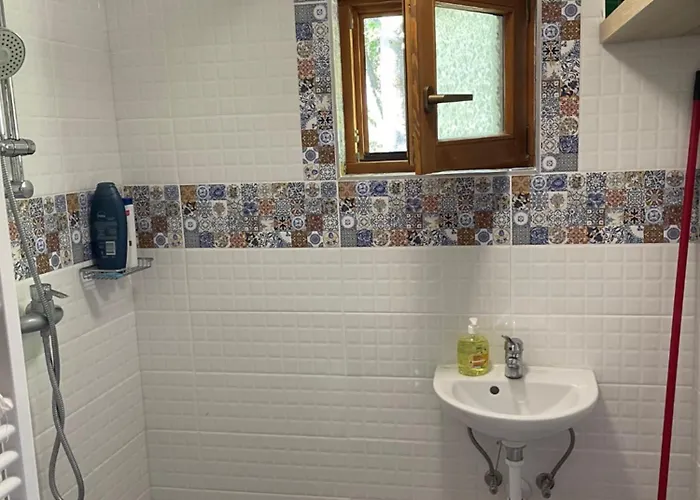 Kisleshegy Vászoly *